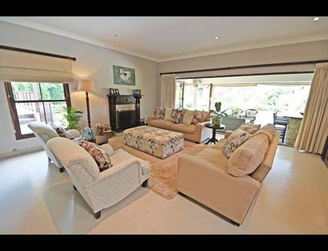 4 BEDROOM FREESTANDING TO LET IN DAWNCLIFFE